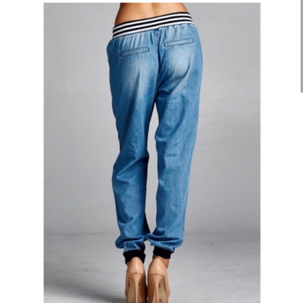 Medium wash Chambray drawstring pockets Joggers - Picture 2 of 2